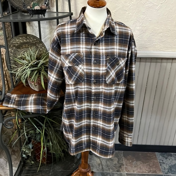 Canyon Guide Outfitters Flannel Shirt - Picture 1 of 5
